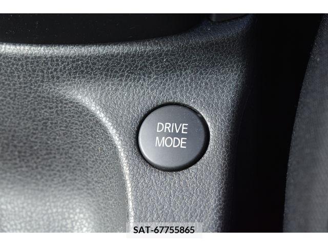 Nissan NOTE 2018-08 215925-11