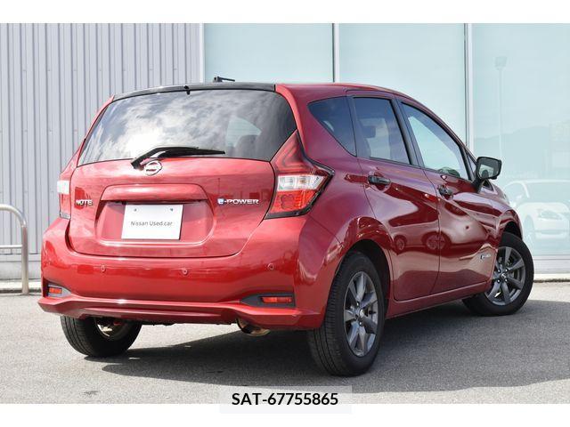 Nissan NOTE 2018-08 215925-1