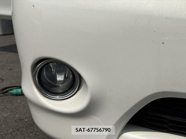 Nissan FUGA 2013-06 387843-26