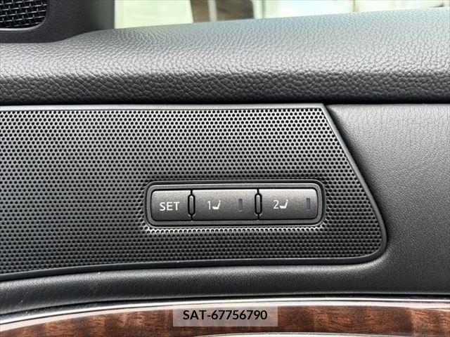 Nissan FUGA 2013-06 387843-5