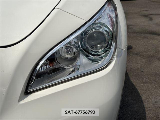Nissan FUGA 2013-06 387843-23