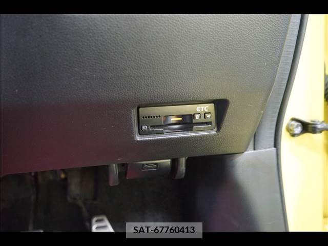 Suzuki SWIFT 2018-10 386690-6