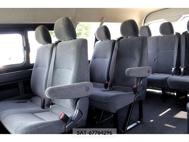 Toyota HIACE WAGON 2021-01 348974-3