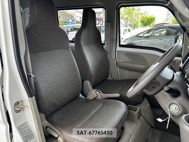 Suzuki EVERY 2023-11 297512-11