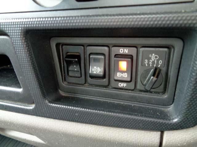 Nissan ATLAS 2013-08 8980-6
