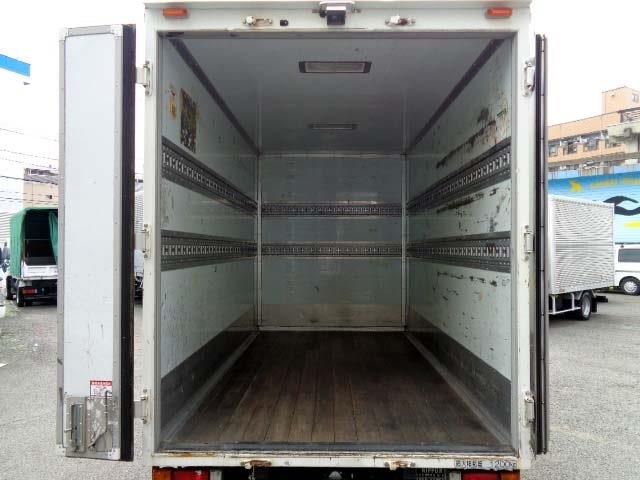 Nissan ATLAS 2013-08 8980-9
