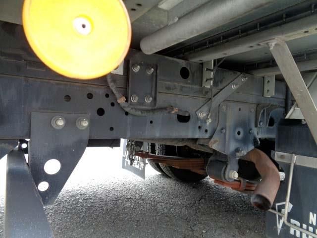 Nissan ATLAS 2013-08 8980-13