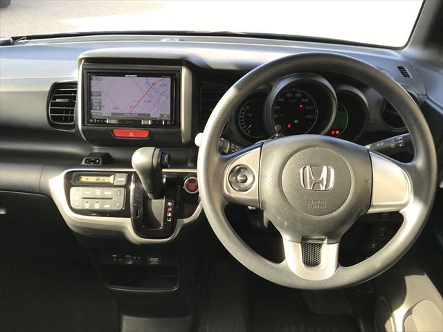 Honda N BOX 2017-03 21080-1