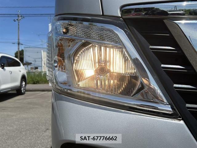 Nissan NV350 Caravan 2018-02 346158-28