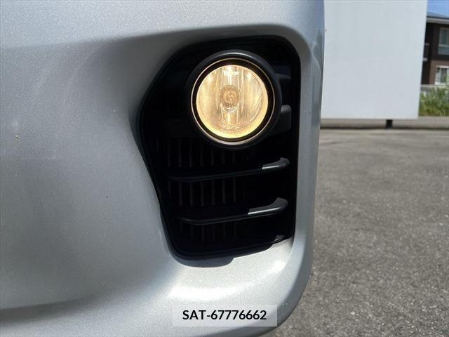 Nissan NV350 Caravan 2018-02 346158-9