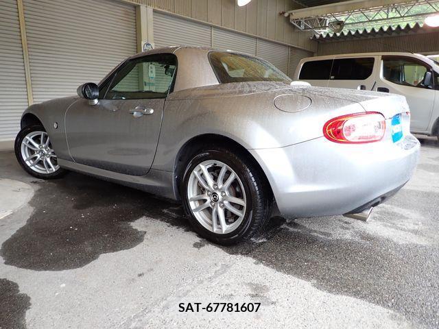 Mazda ROADSTER 2014-02 283421-2