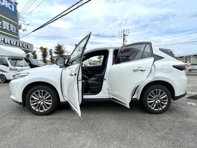 Toyota HARRIER 2019-10 24776-4