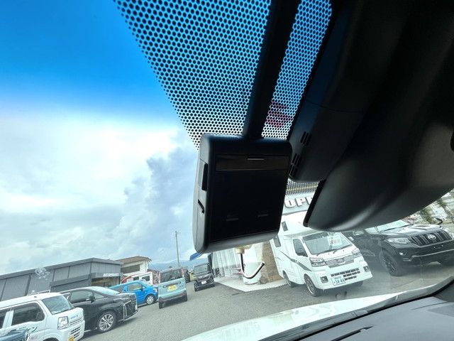Toyota HARRIER 2019-10 24776-28