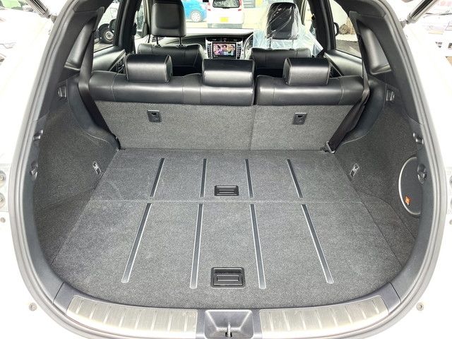 Toyota HARRIER 2019-10 24776-10