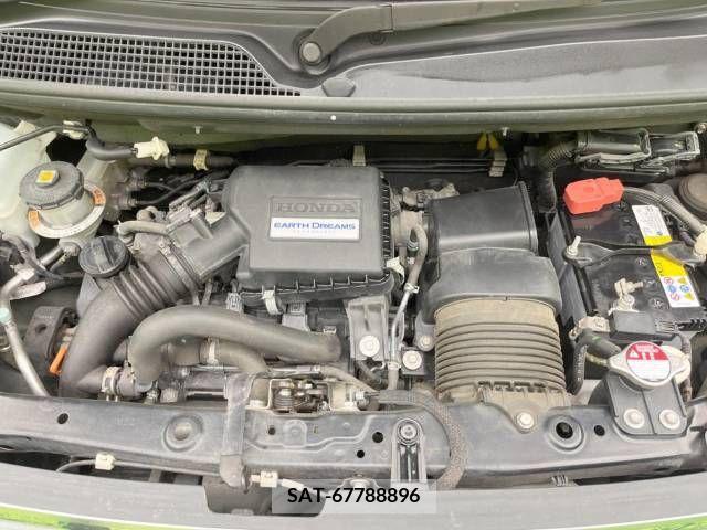 Honda N BOX 2018-05 307179-19