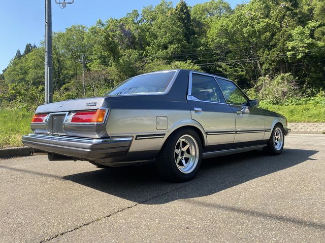 Toyota CRESTA 1982-03 4704-8
