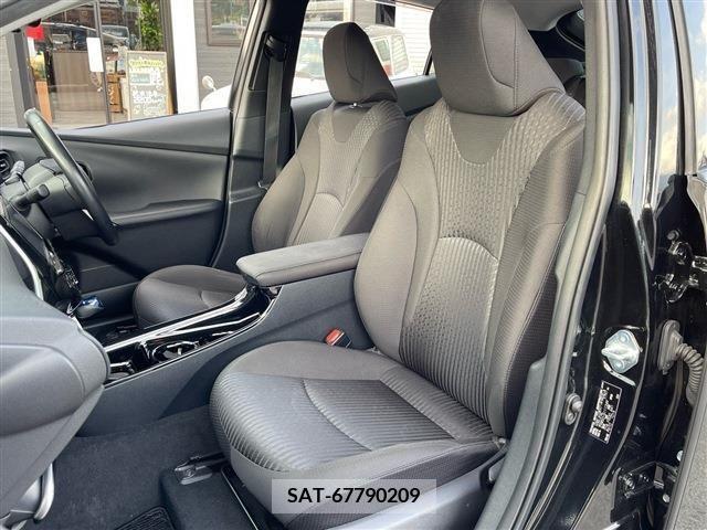 Toyota PRIUS 2018-02 322323-10
