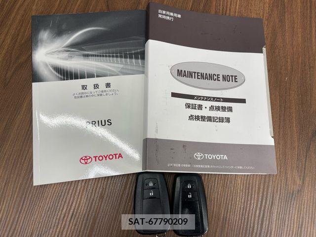 Toyota PRIUS 2018-02 322323-28