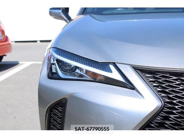 Lexus UX 2019-07 246277-8