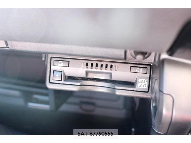 Lexus UX 2019-07 246277-3