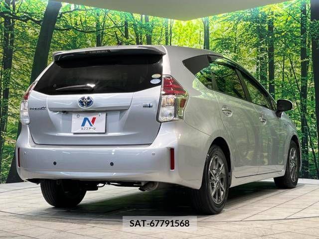 Toyota PRIUS ALPHA 2017-04 245677-17