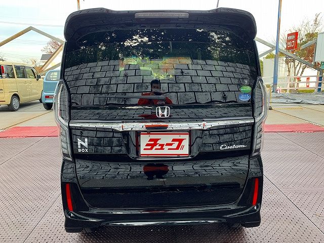 Honda N BOX CUSTOM 2017-12 182864-22