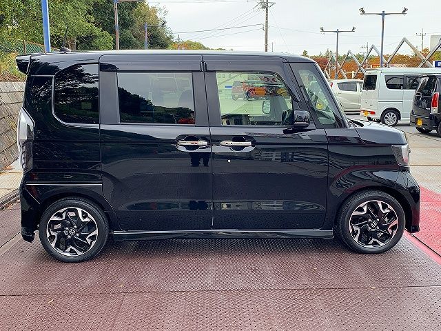 Honda N BOX CUSTOM 2017-12 182864-17