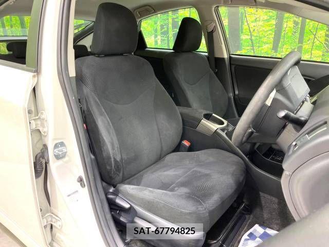Toyota PRIUS 2014-10 351921-9
