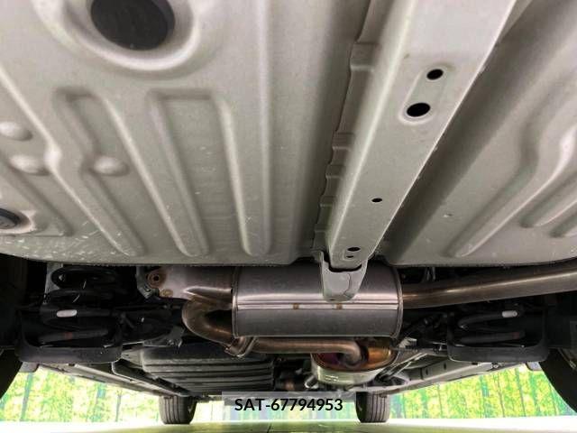 Toyota VOXY 2016-01 289172-19