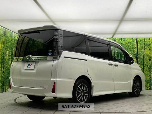 Toyota VOXY 2016-01 289172-17