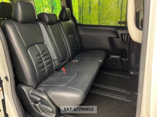 Toyota VOXY 2016-01 289172-8