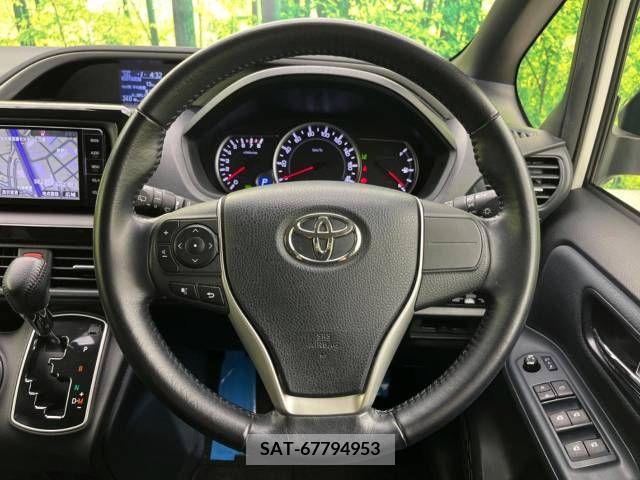 Toyota VOXY 2016-01 289172-11