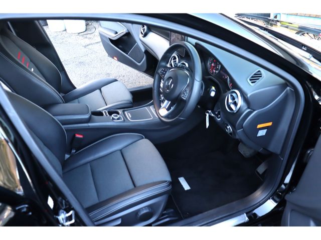 Mercedes Benz A-CLASS 2018-01 188766-2