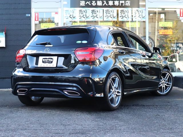 Mercedes Benz A-CLASS 2018-01 188766-25