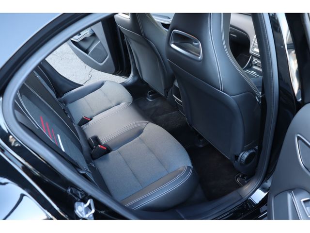 Mercedes Benz A-CLASS 2018-01 188766-3