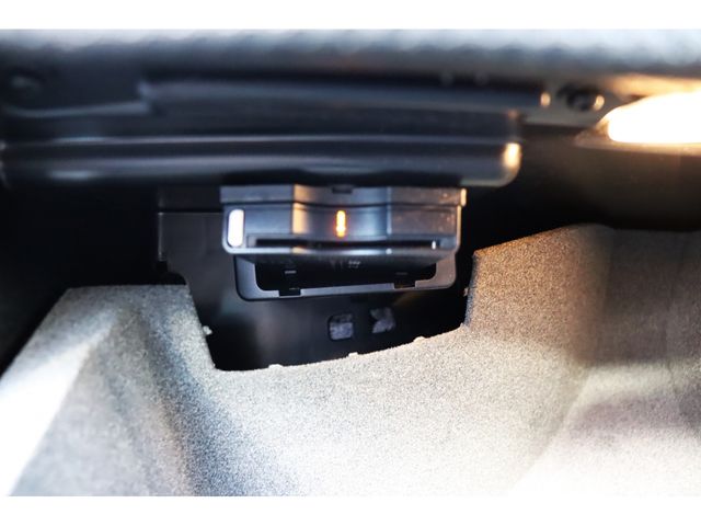 Mercedes Benz A-CLASS 2018-01 188766-11
