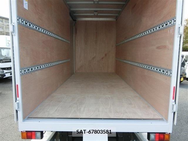 Mitsubishi CANTER 2024-02 254371-12