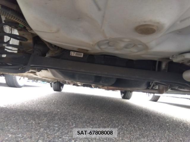 Toyota SPADE 2014-06 250454-15