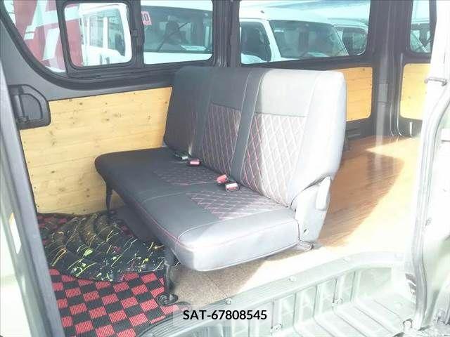 Toyota REGIUSACE VAN 2017-06 282998-15