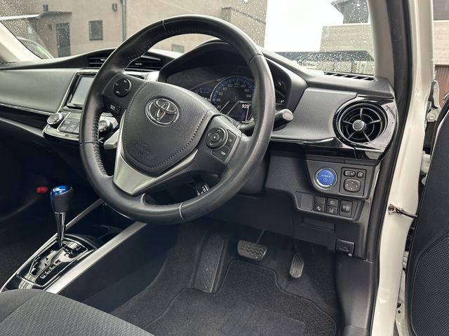 Toyota COROLLA AXIO 2018-08 182675-5