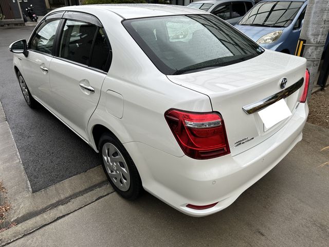 Toyota COROLLA AXIO 2018-08 182675-2