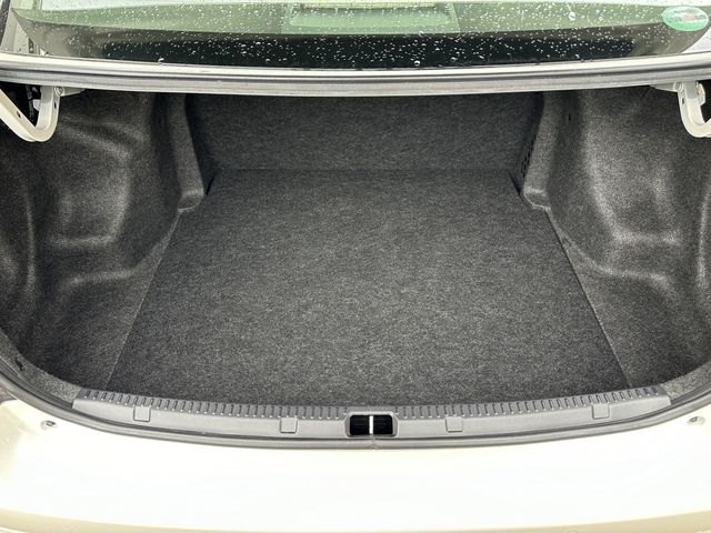 Toyota COROLLA AXIO 2018-08 182675-12
