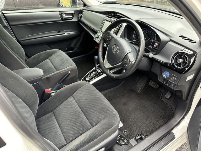 Toyota COROLLA AXIO 2018-08 182675-4