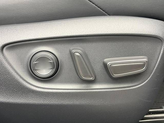 Toyota HARRIER 2020-10 12476-5