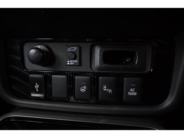 Mitsubishi OUTLANDER PHEV 2018-10 21787-21