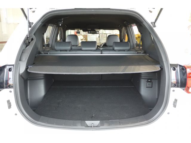 Mitsubishi OUTLANDER PHEV 2018-10 21787-8