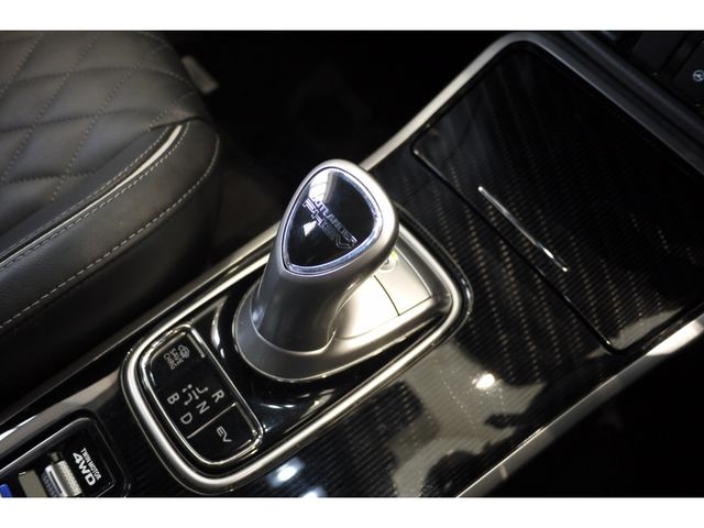 Mitsubishi OUTLANDER PHEV 2018-10 21787-22