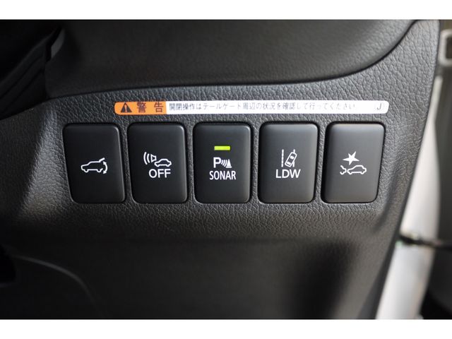 Mitsubishi OUTLANDER PHEV 2018-10 21787-18
