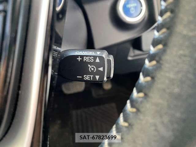 Toyota AQUA 2018-07 389322-10