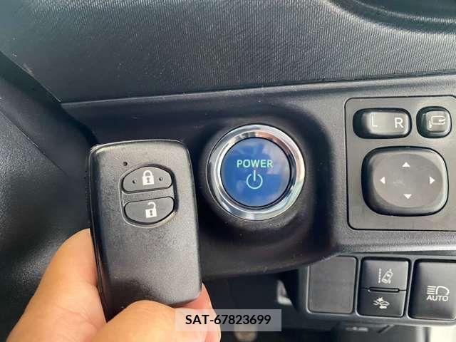 Toyota AQUA 2018-07 389322-18